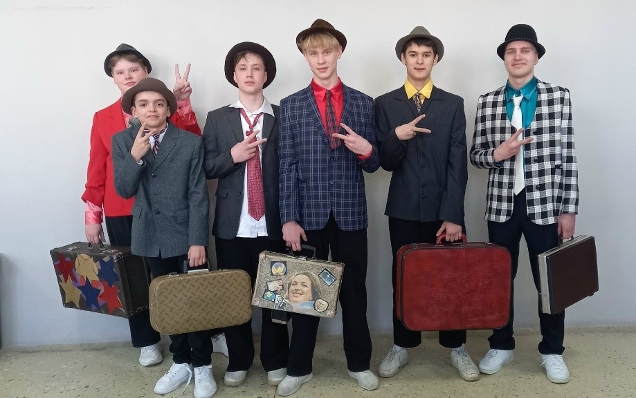 Поздравляем коллективы!